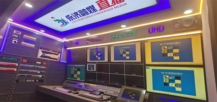 三所广电 融媒体直播车 (2).jpg